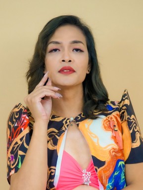 Thai ladyboys for dating / Ladyboys from Philippines for dating