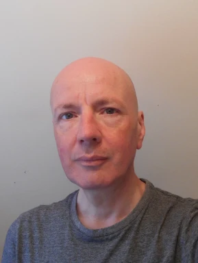 English men looking for love