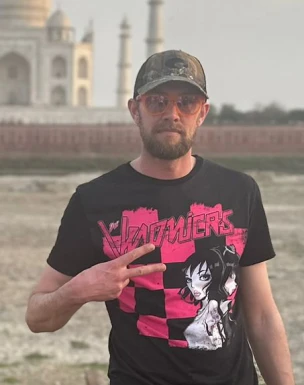 English men looking for love