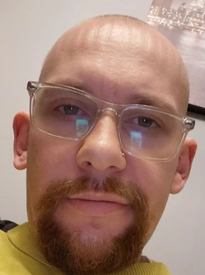 English men looking for love