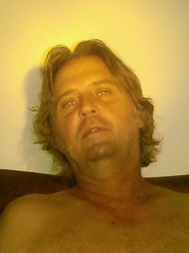 American men looking for love