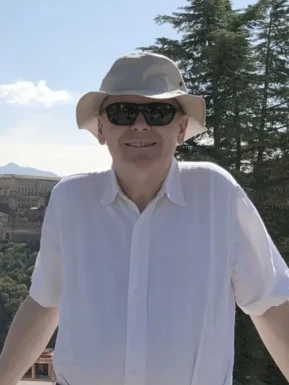 English men looking for love