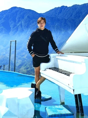 Thai ladyboys for dating / Ladyboys from Philippines for dating